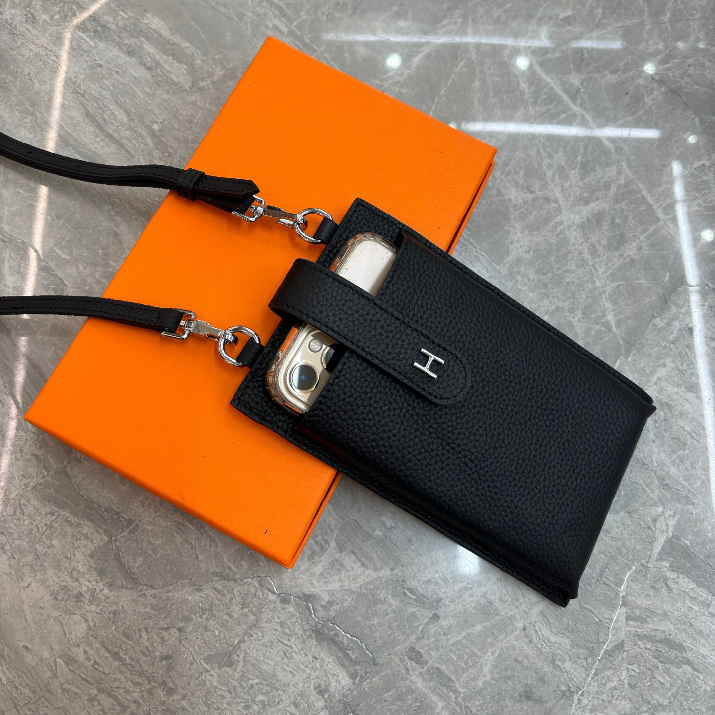 Phone Trunk series 2