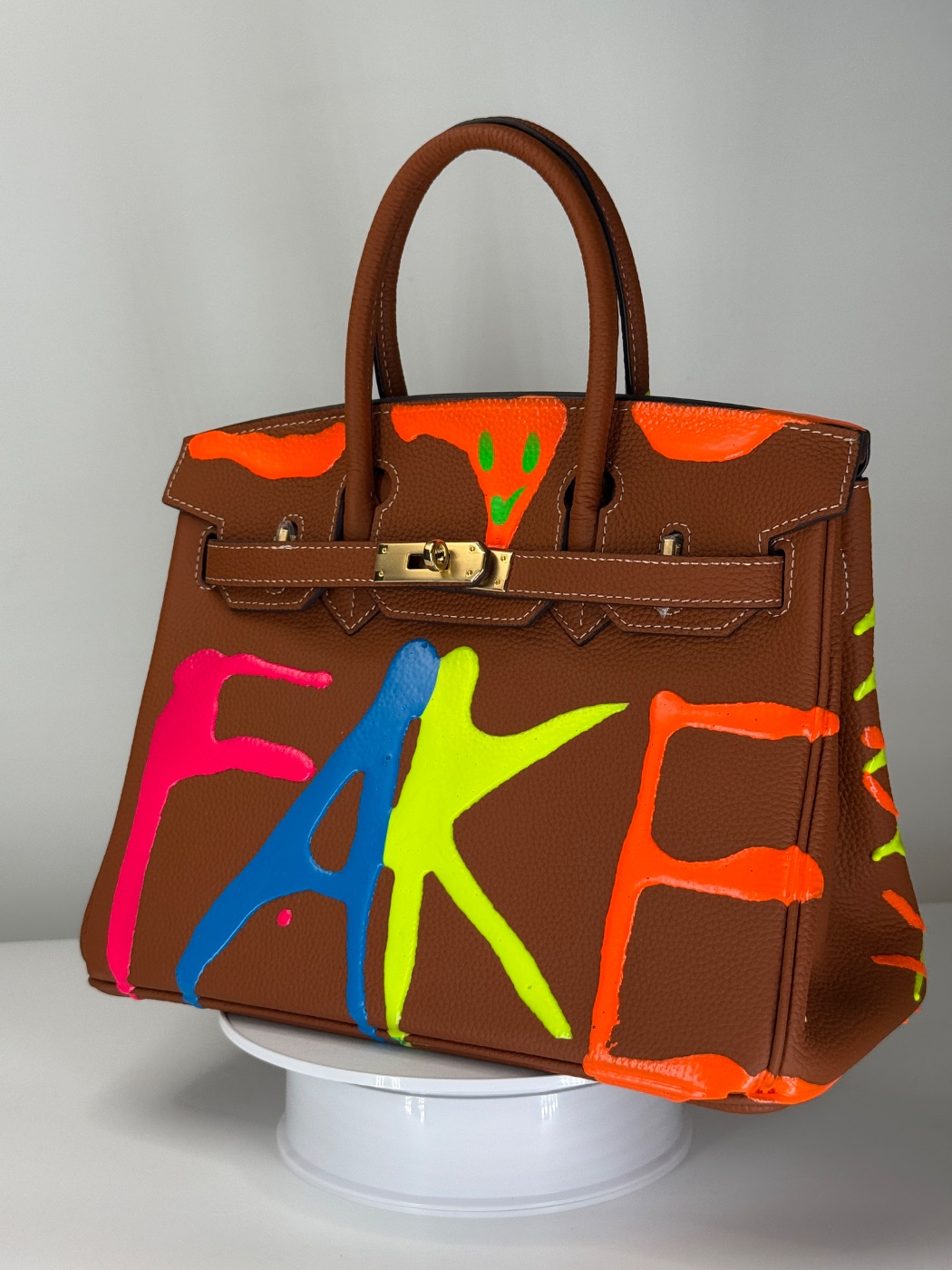 Icona 30 Fake Smile cognac limited 1/1